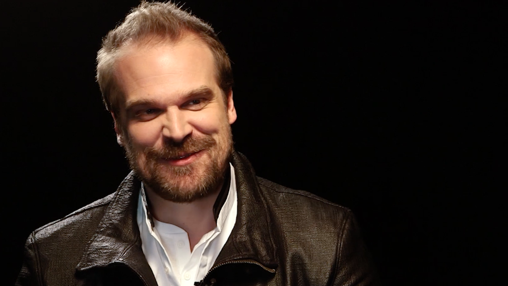 David Harbour scares the 'Stranger Things' kids