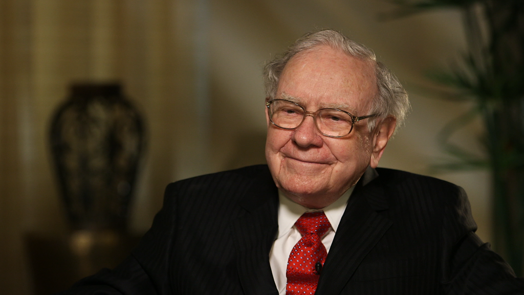 Buffett after Trump win: '100%' optimistic about America