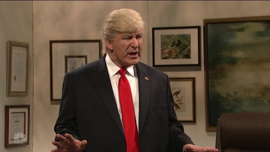 Alec Baldwin returns as Trump on 'SNL' 