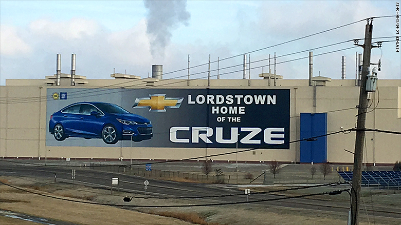 lordstown cruze sign