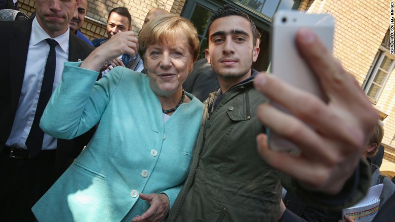 merkel selfie