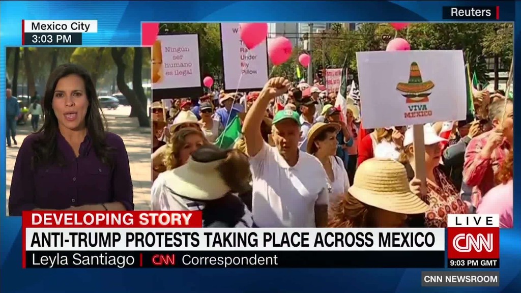 اعتراضات علیه ترامپ در مکزیک در حال برگزاری است