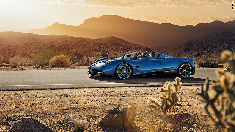 pagani huayra roadster side