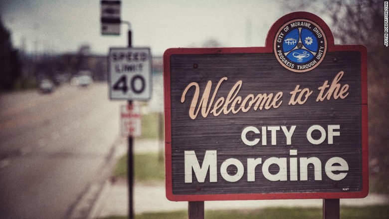 city of moraine sign