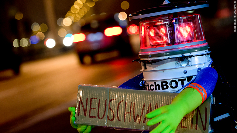 robot bullying hitchbot