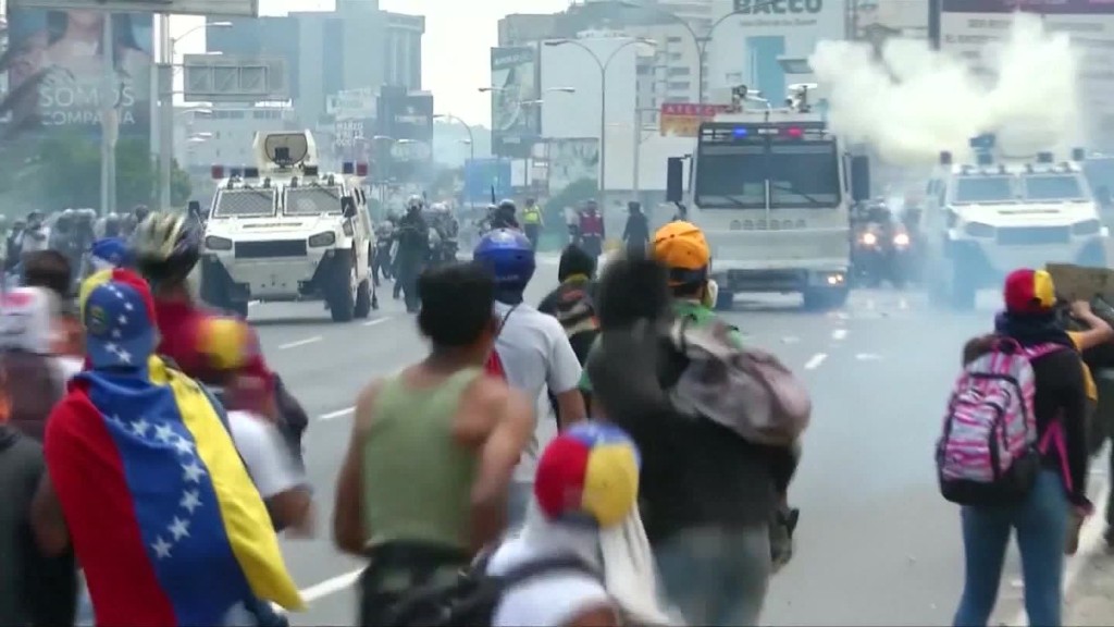 Pressure mounting for Venezuelan president 