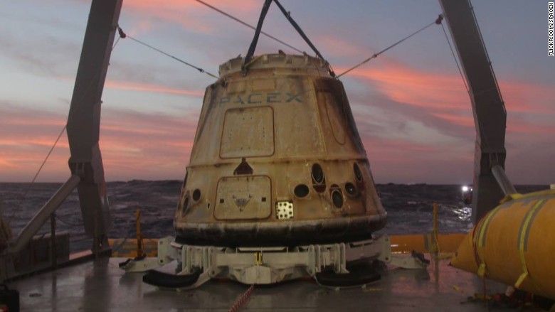 spacex dragon recovered