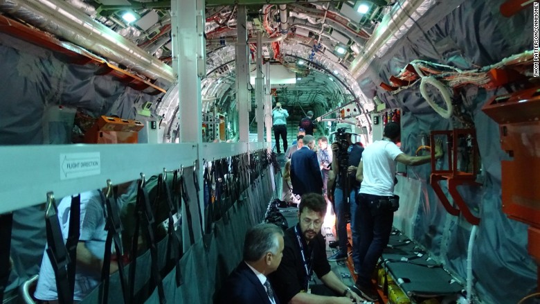 embraer kc-390 cargo deck paris air show