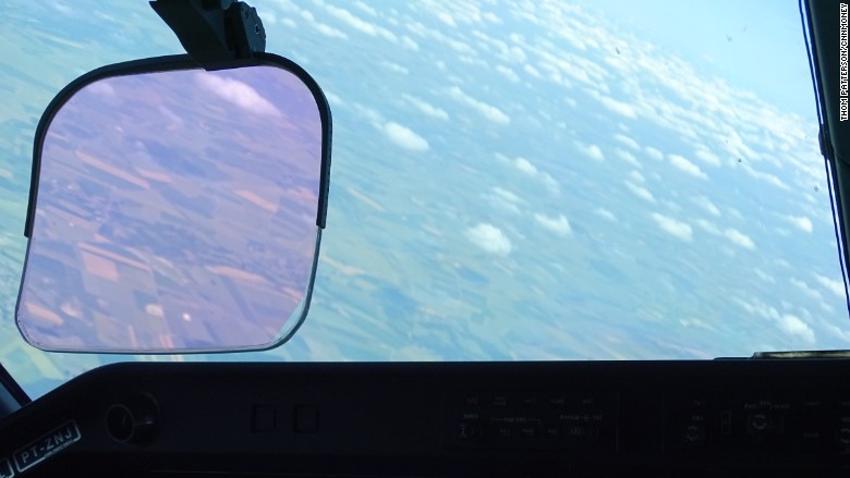 embraer kc-390 cockpit view paris air show