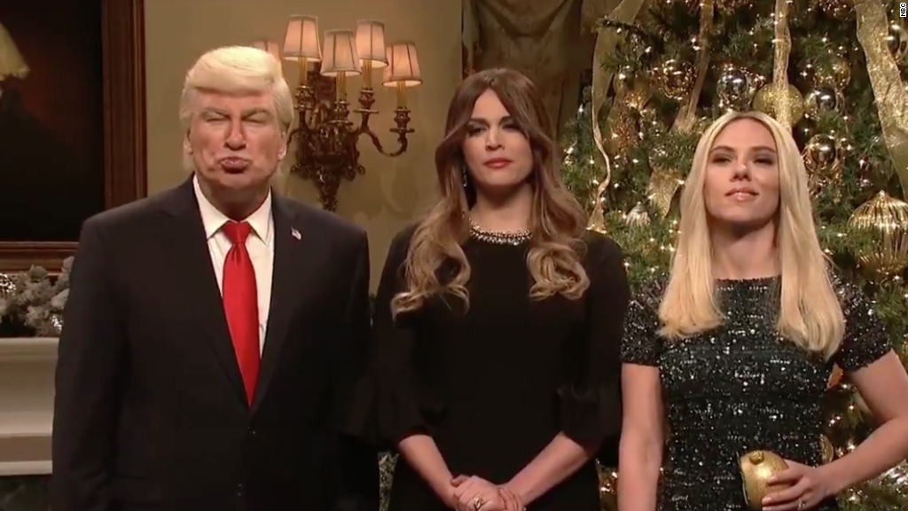 'SNL': Trump trims Christmas tree with 'losers'