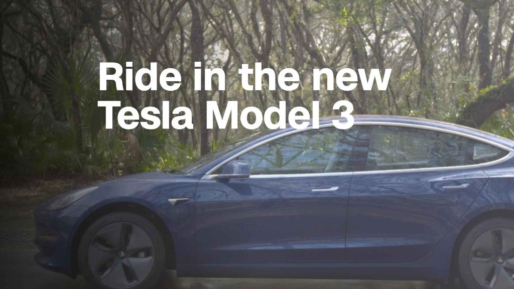 Tesla attempts 'mainstream' with Model 3