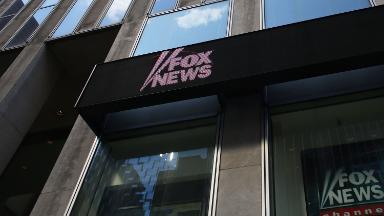 Fox News settles gender discrimination suit with female reporter, her lawyer says