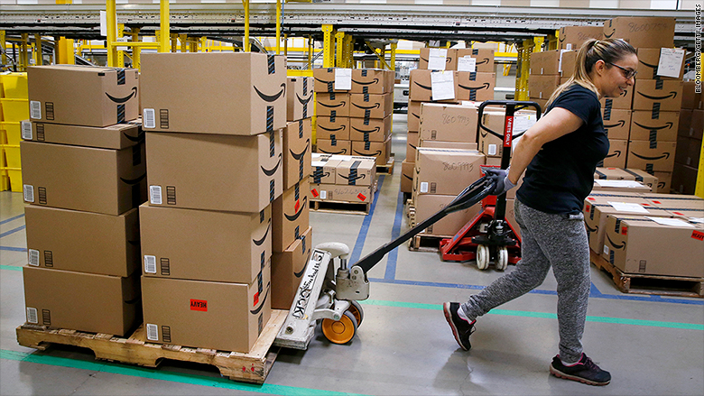 how much does an amazon factory worker make