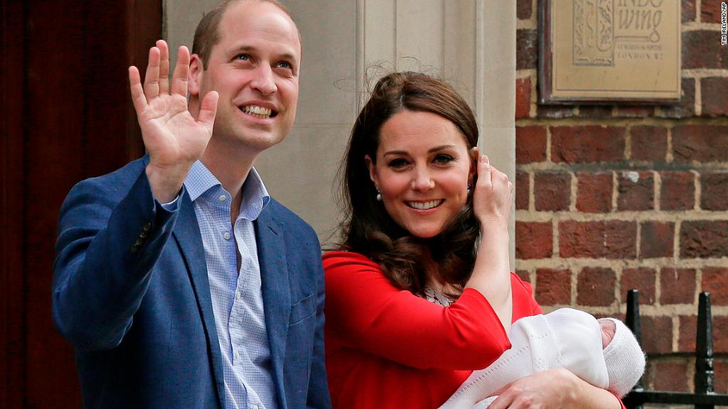 First glimpse of newborn Prince Louis