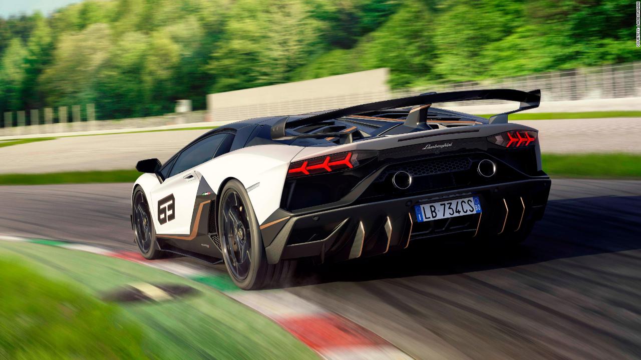 See Lamborghini's new Aventador SVJ supercar - Video ...