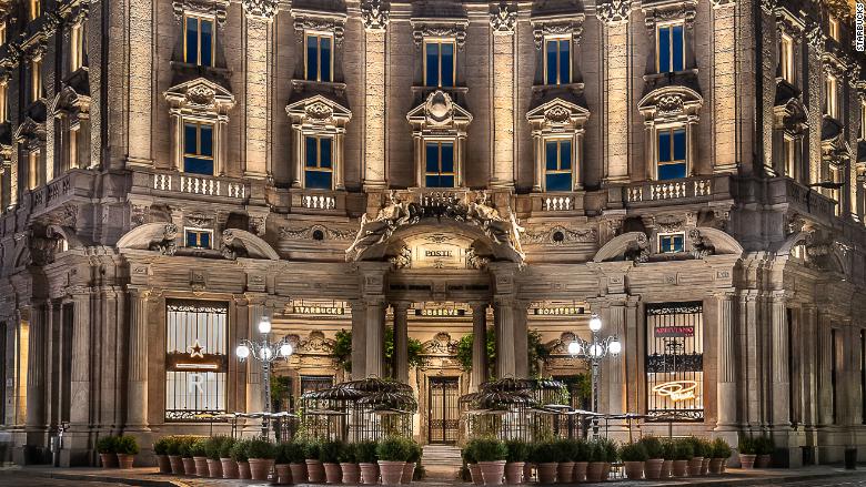 starbucks reserve roastery milan exterior