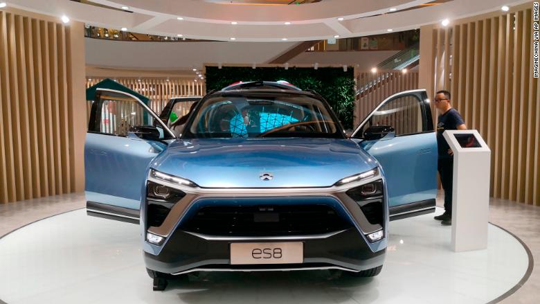 180912125628-nio-es8-suv-restricted-780x439.jpg