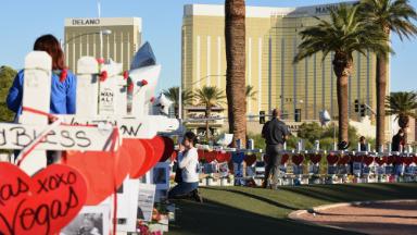 Country music marks one year since Las Vegas massacre with moment of silence 
