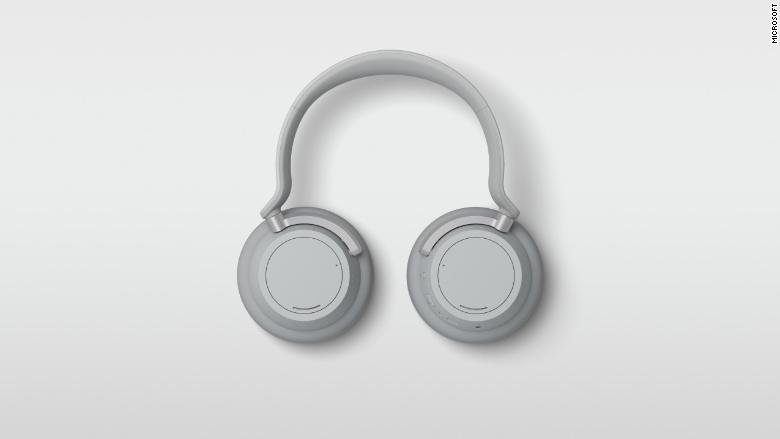 01 microsoft surface computers_headphones