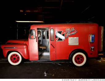 1959 Chevrolet Apache mobile milker