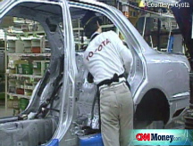 Toyota sales drop 4%