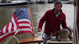 A boat bum's business sets sail